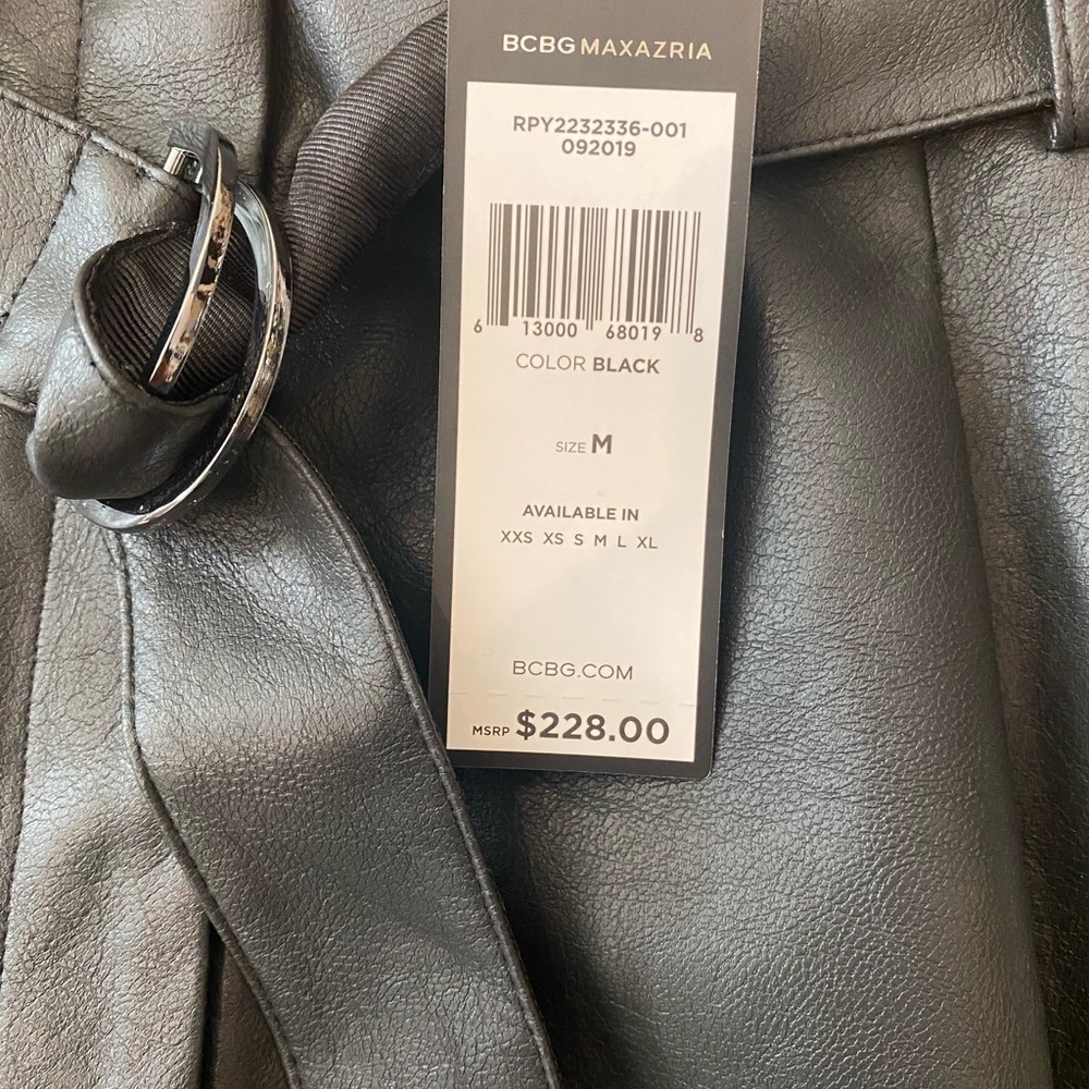 BCBG Black Faux Leather Cropped Belted Pants - Size Medium - Picture 4 of 4